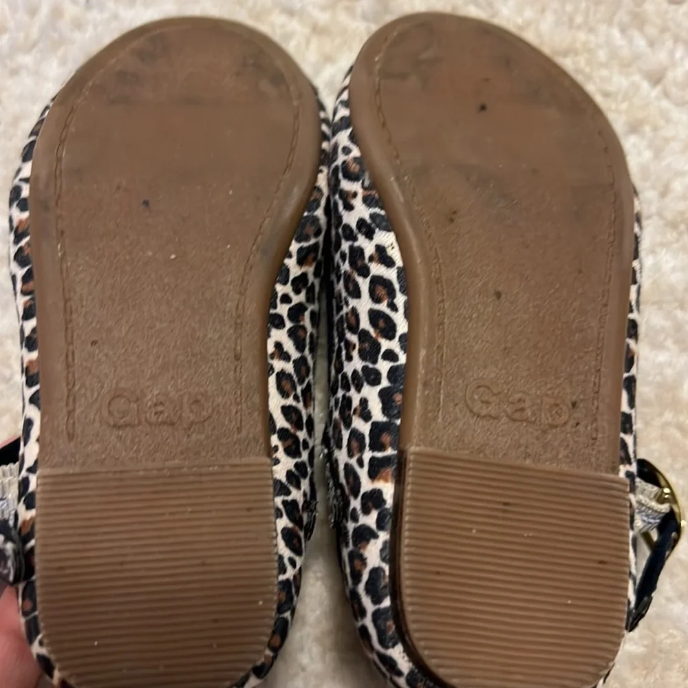 Baby Gap Baby Girls Beautiful Leopard Print Mary Janes!